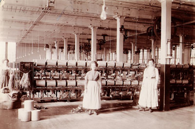 Women working in a bobbin room